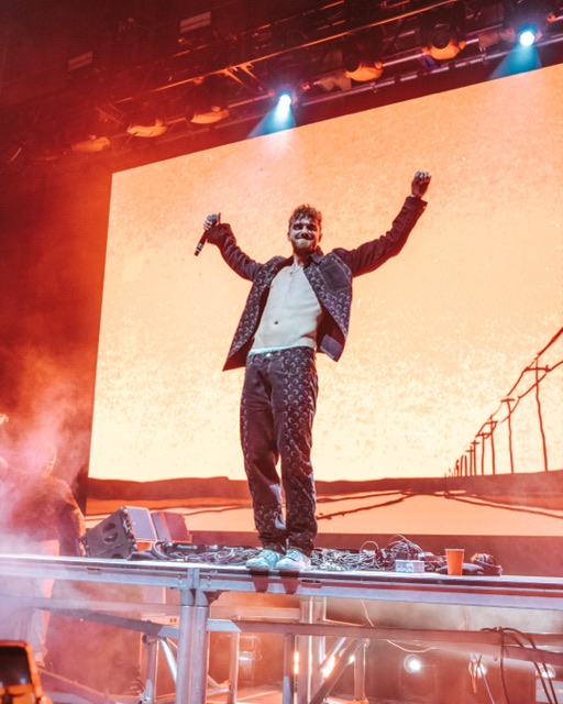 Live concert performance photography